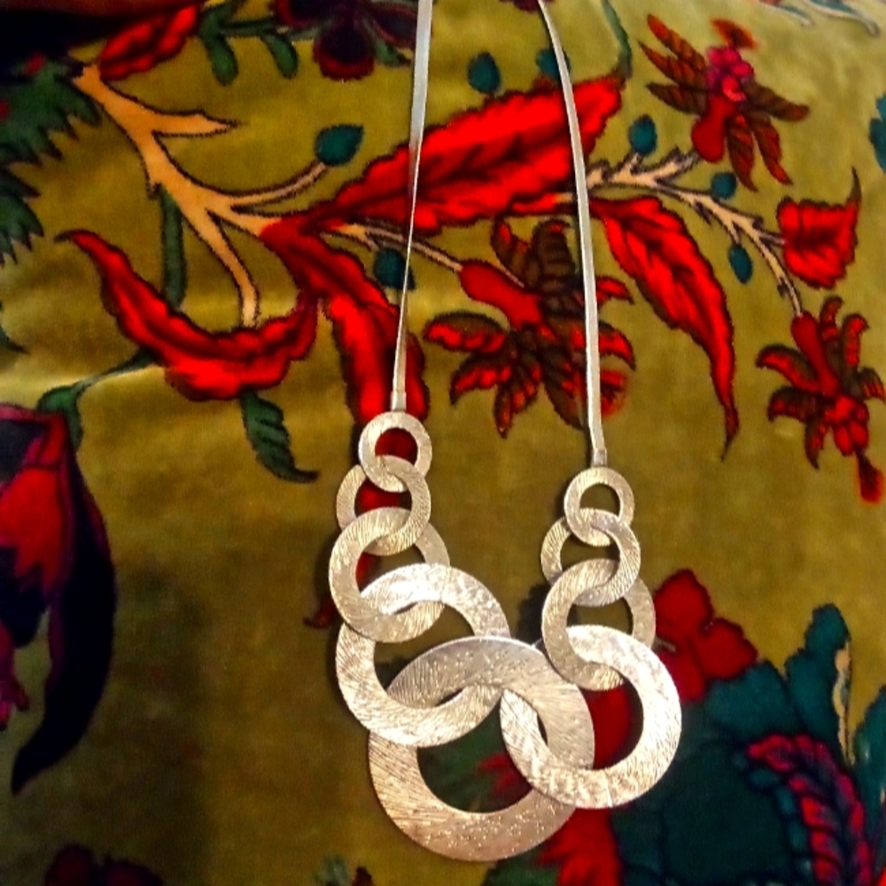 Necklace silver